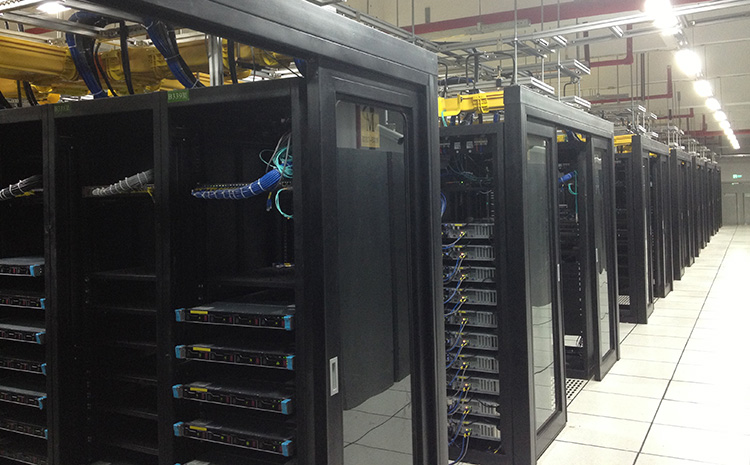 機房1 750.465.jpg 機房1 750.465.jpg