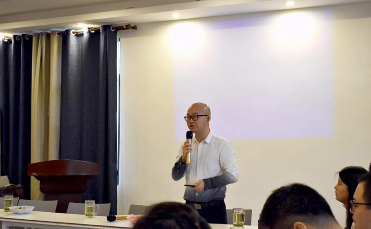 茶話會主持人—郭經理.jpg 茶話會主持人—郭經理.jpg