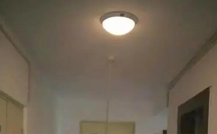 煙感報警器.jpg 煙感報警器.jpg