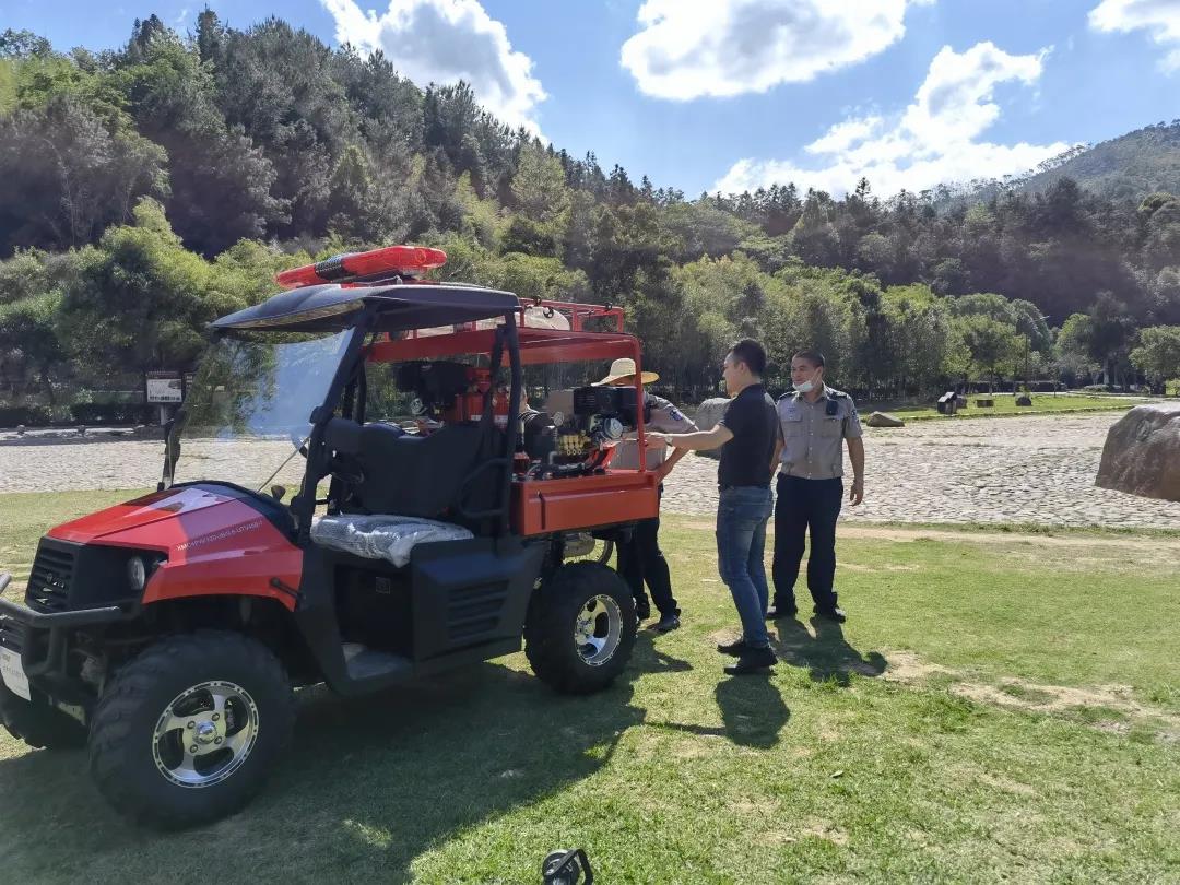 消防摩托車.jpg 消防摩托車.jpg