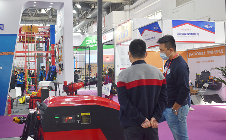 消防展電動高壓細水霧.jpg 消防展電動高壓細水霧.jpg