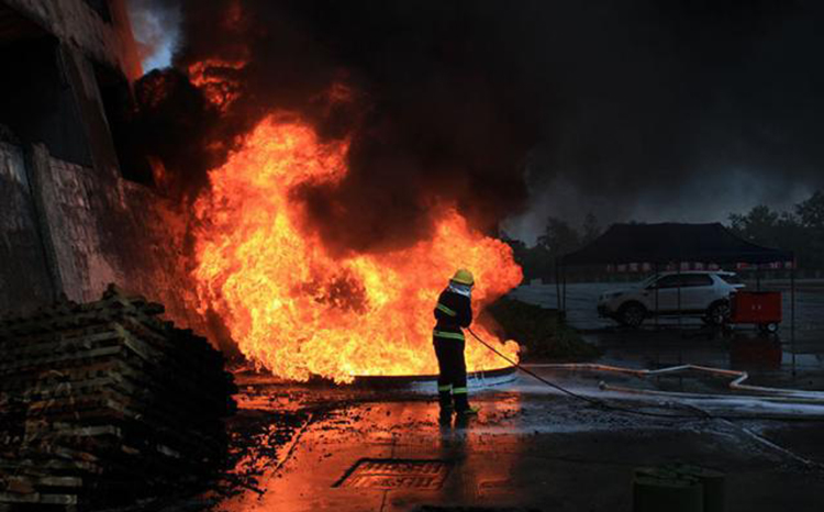 移動高壓細水霧型式檢驗.jpg 移動高壓細水霧型式檢驗.jpg